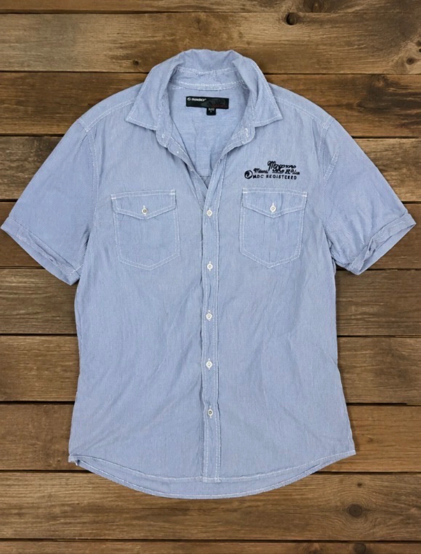 Mondaca Light blue short-sleeved fine stripe shirt size 41/42 casual style – photo 2
